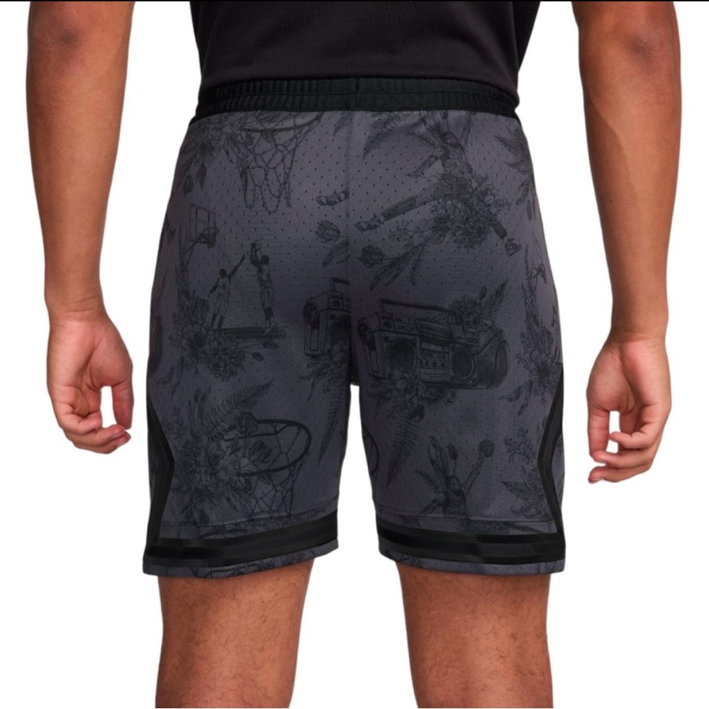 Jordan Diamond Shorts - Picture 2 of 4
